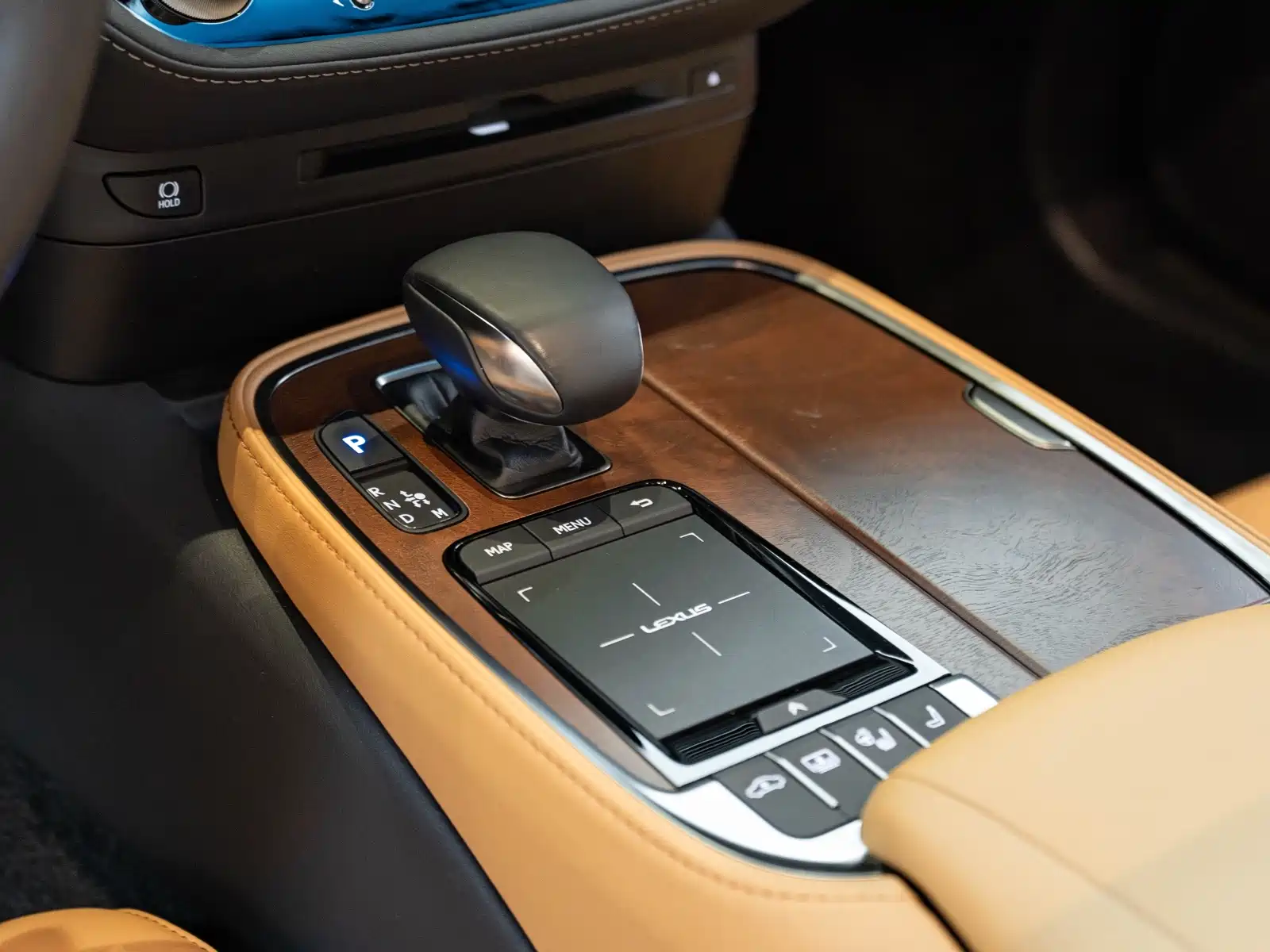 Фото 15 - Lexus LS