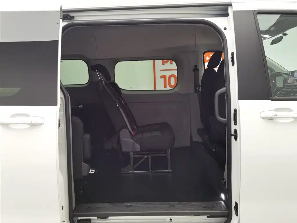 SAIC MAXUS XINTU V70