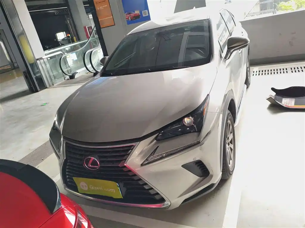 Lexus NX 2018 200 FWD Sharp Edition China VI фото 3