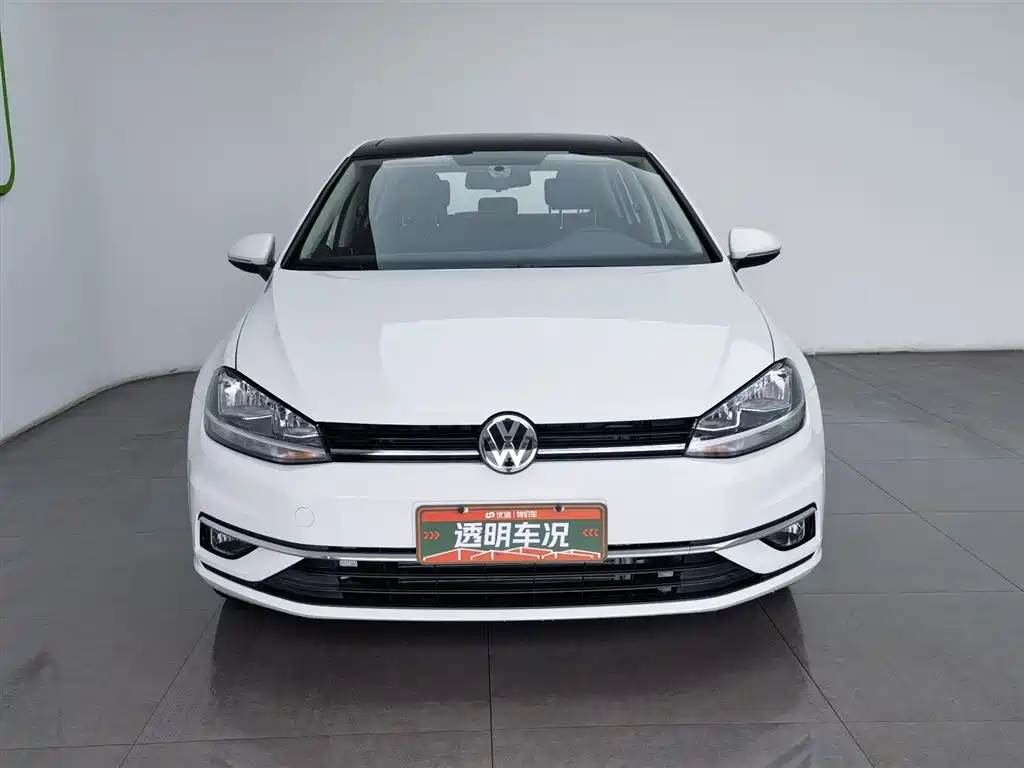Volkswagen Golf 2020 200TSI DSG Comfort Progressive Edition фото 3