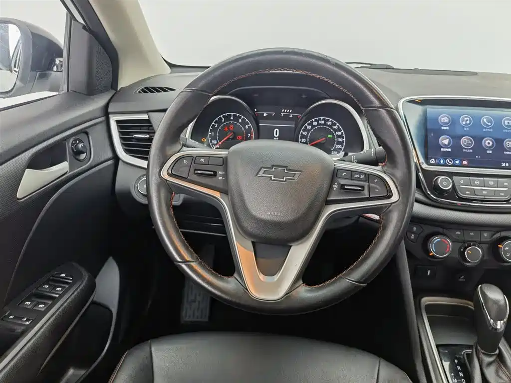 Chevrolet Monza 2020 Mild Hybrid Redline 320T Dual-Clutch Joy Edition фото 11