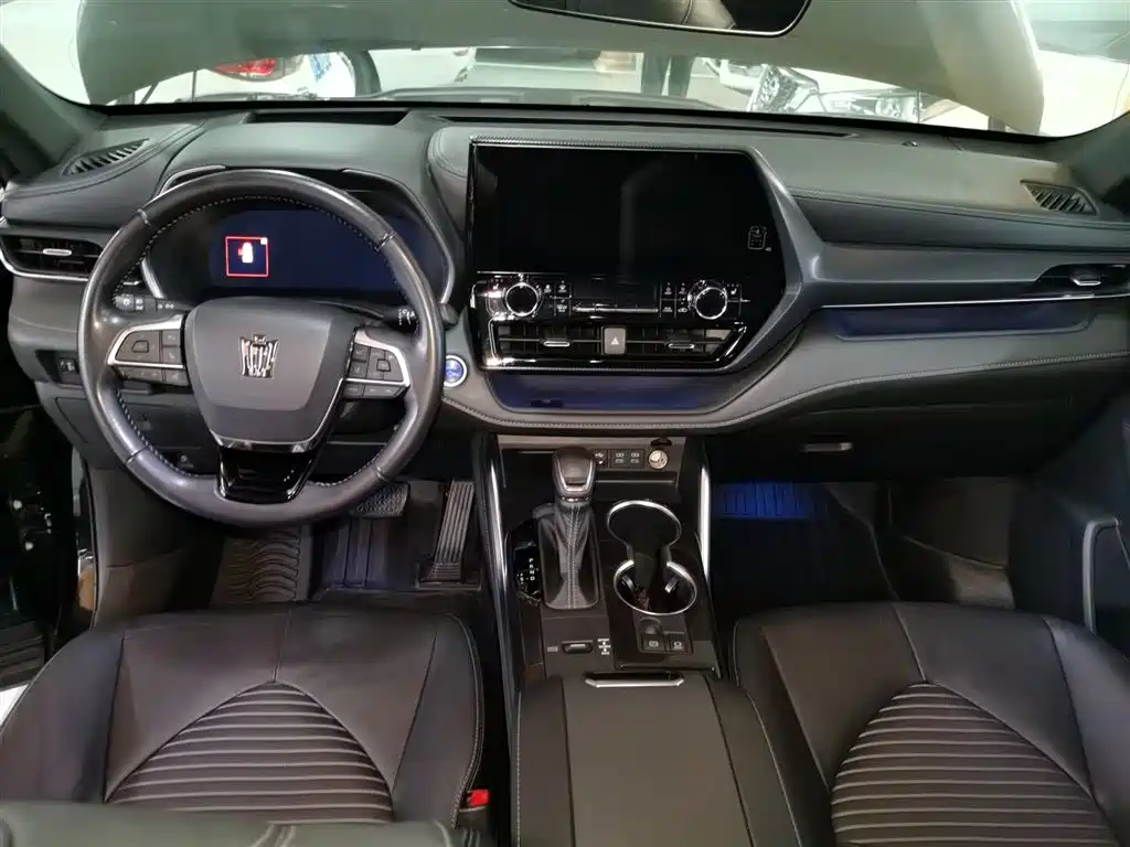 Toyota Crown Kluger 2021 2.5L HEV 4WD Premium фото 10