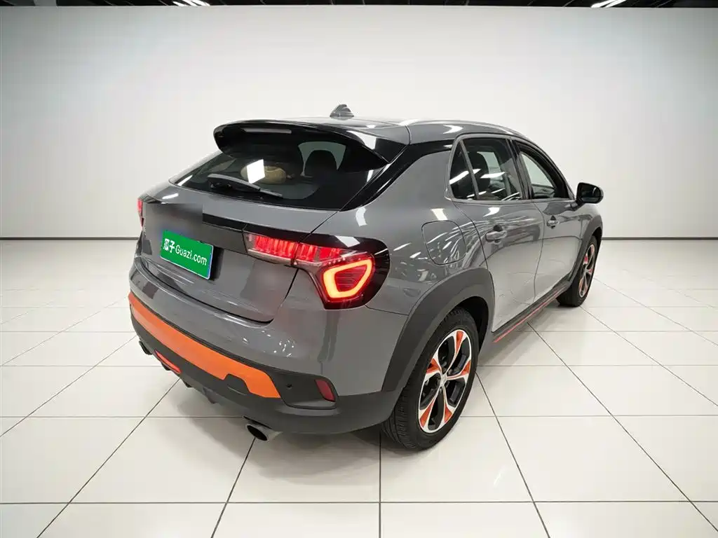 Lynk & Co 02 2019 High Energy Edition 2.0T Automatic 2WD Shine China VI фото 7