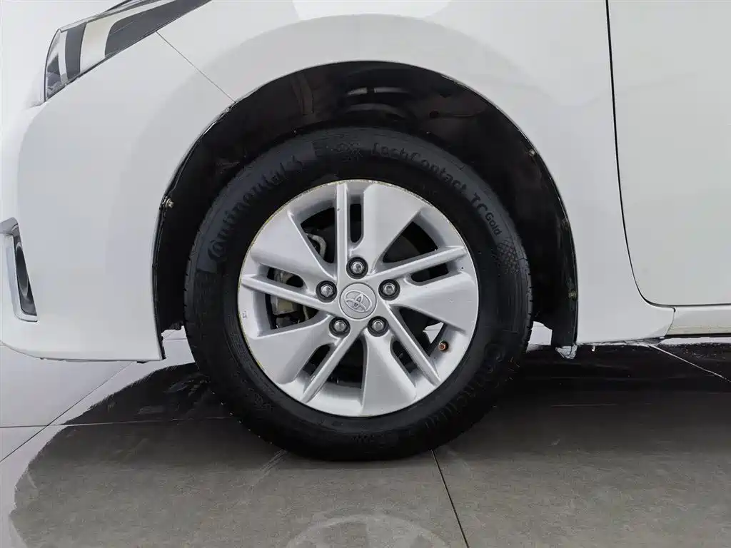 Toyota Corolla 2014 1.6L Manual GL фото 17