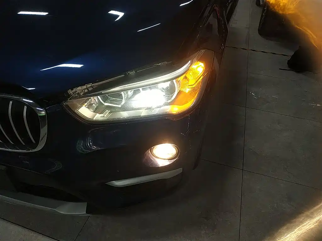 BMW X1 2018 sDrive18Li Premium Model фото 24