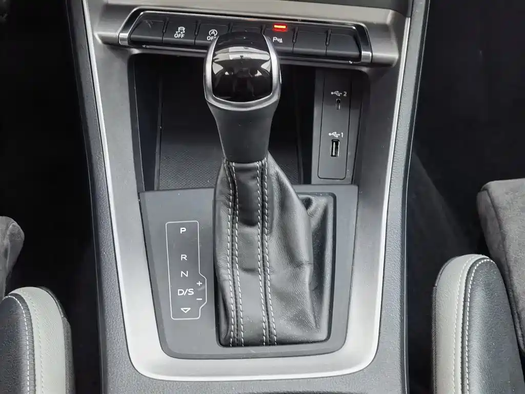 Audi Q3 2019 35 TFSI Progressive Sport фото 13