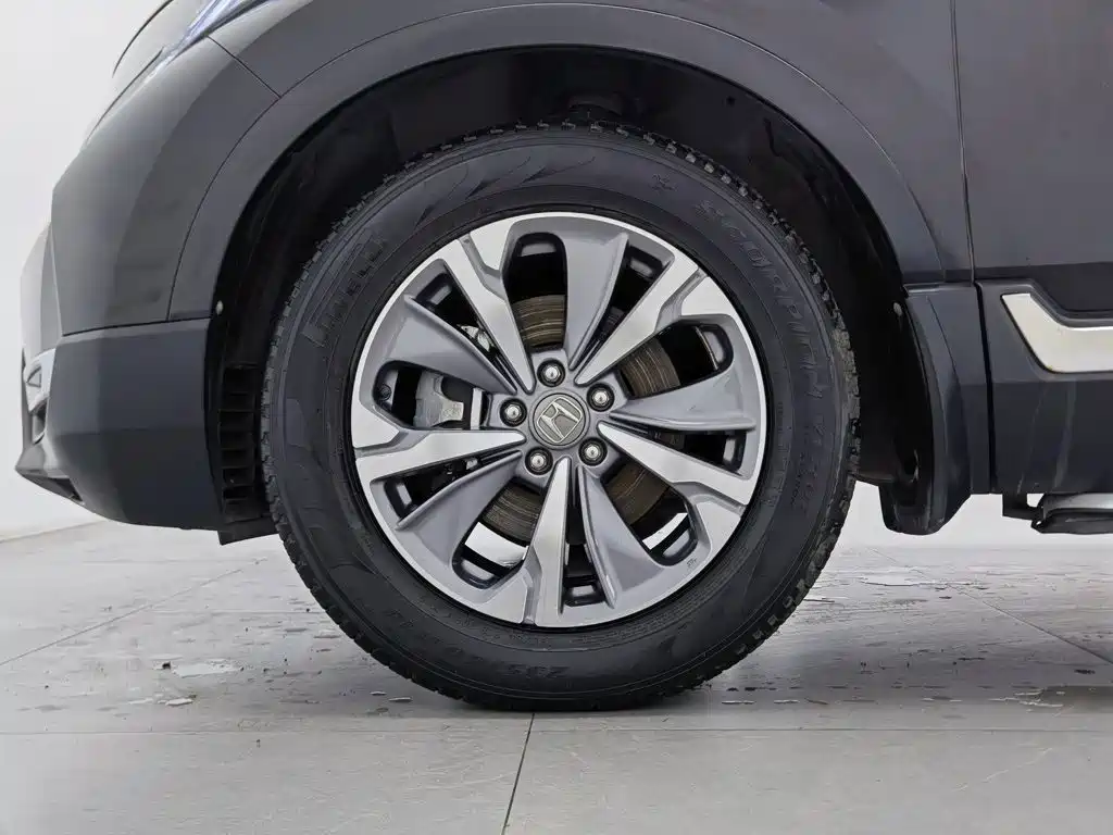 Фото 17 - Honda CR-V