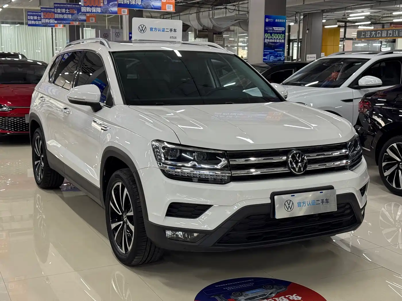 Volkswagen Tharu 2022 280TSI FWD Luxury Edition фото 6
