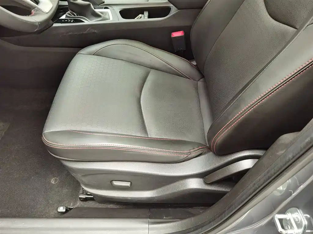 Chevrolet Volando 2018 Redline 530T Auto Premium Edition (5+2 seater) China V фото 20