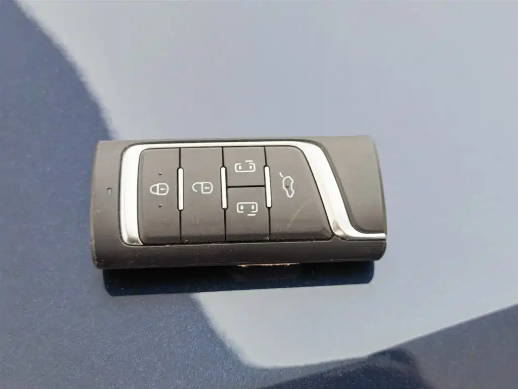 GAC Trumpchi Trumpchi M8 2018 320T Premium Edition фото 19