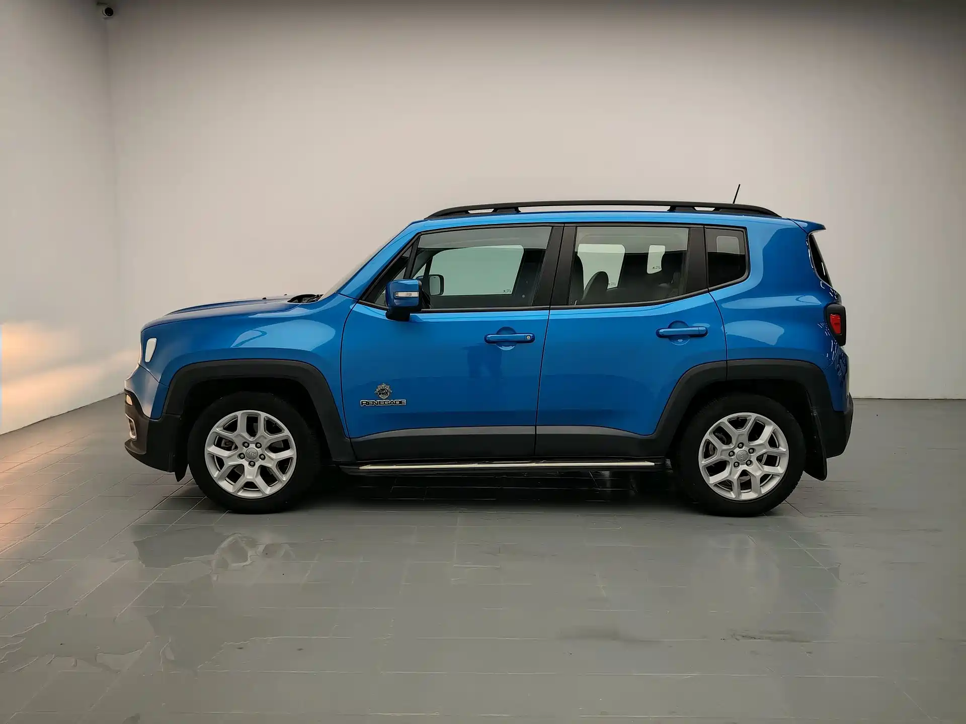 Photo 4 - Jeep Renegade