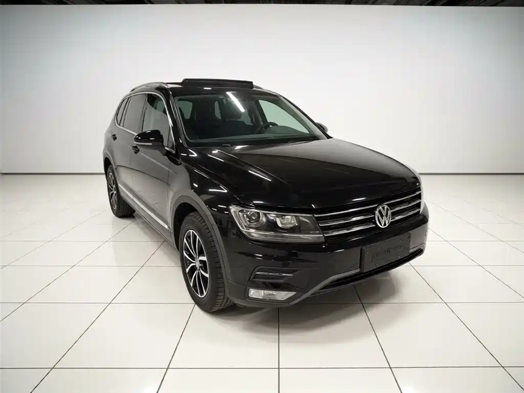 Volkswagen Tiguan L 2018 Facelift 330TSI Automatic 2WD Luxury Edition фото 7