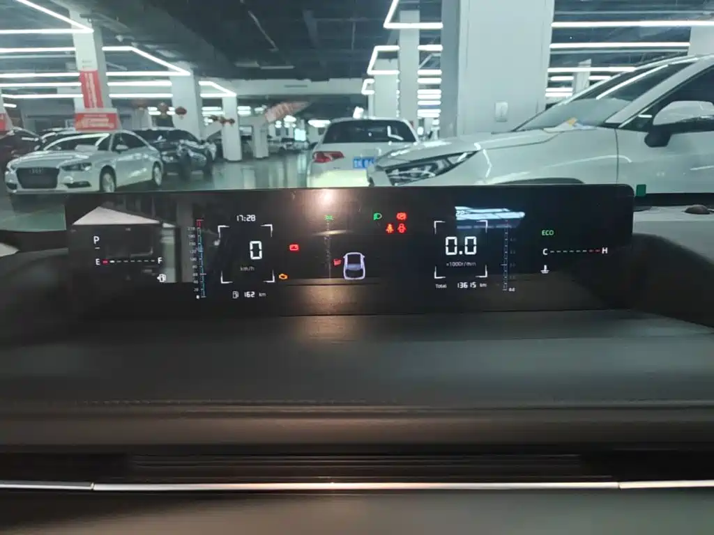 Changan Eado 2025 2025 Blue Whale 1.5T 500Bar Premium