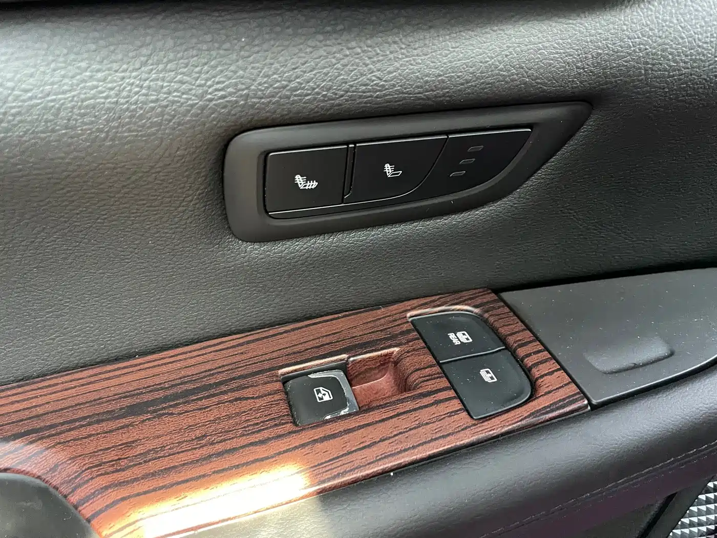 Cadillac CT6 2019 2019 28T Leading Sport Model