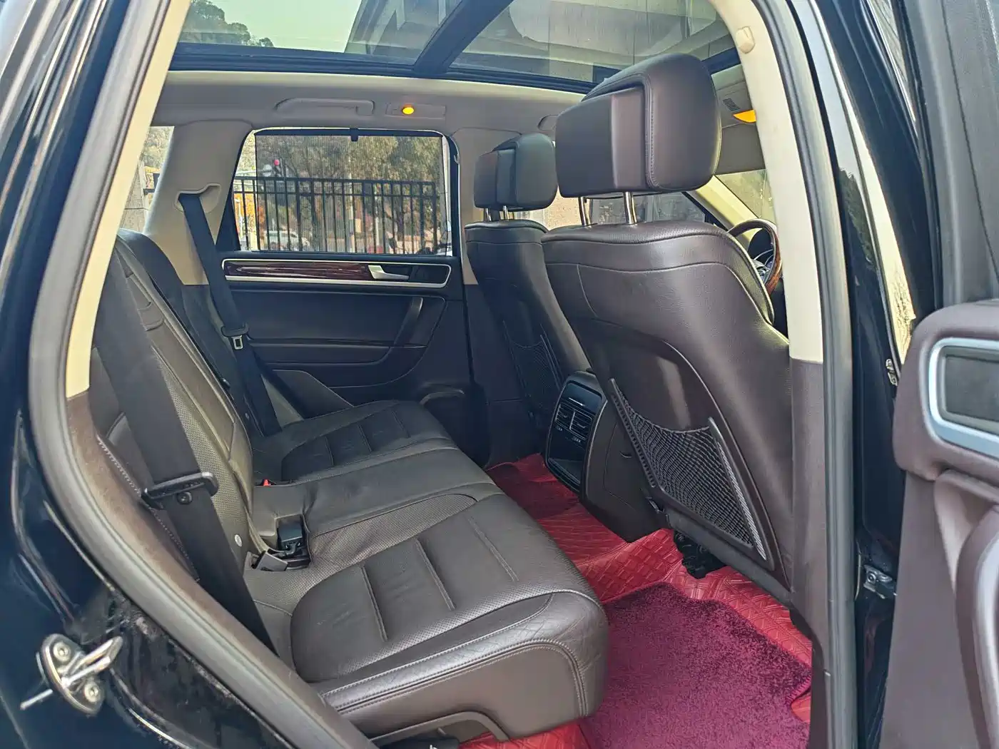Volkswagen Touareg 2012 R-Line Luxury фото 6