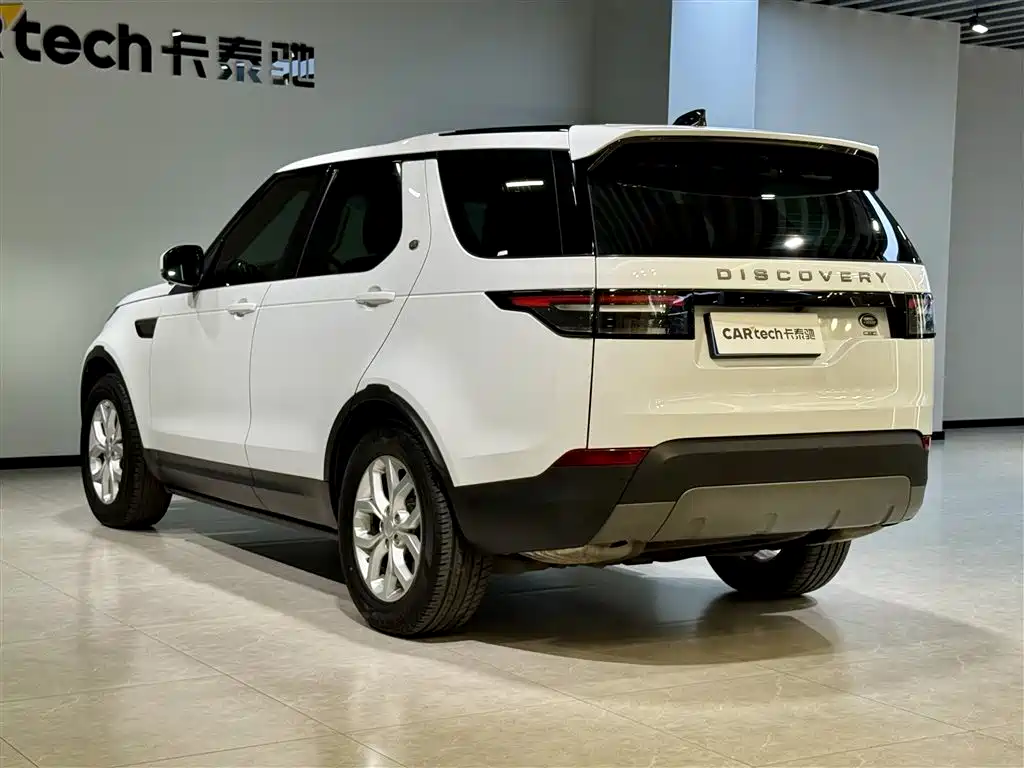 Land Rover Discovery 2018 3.0 SC V6 SE фото 6