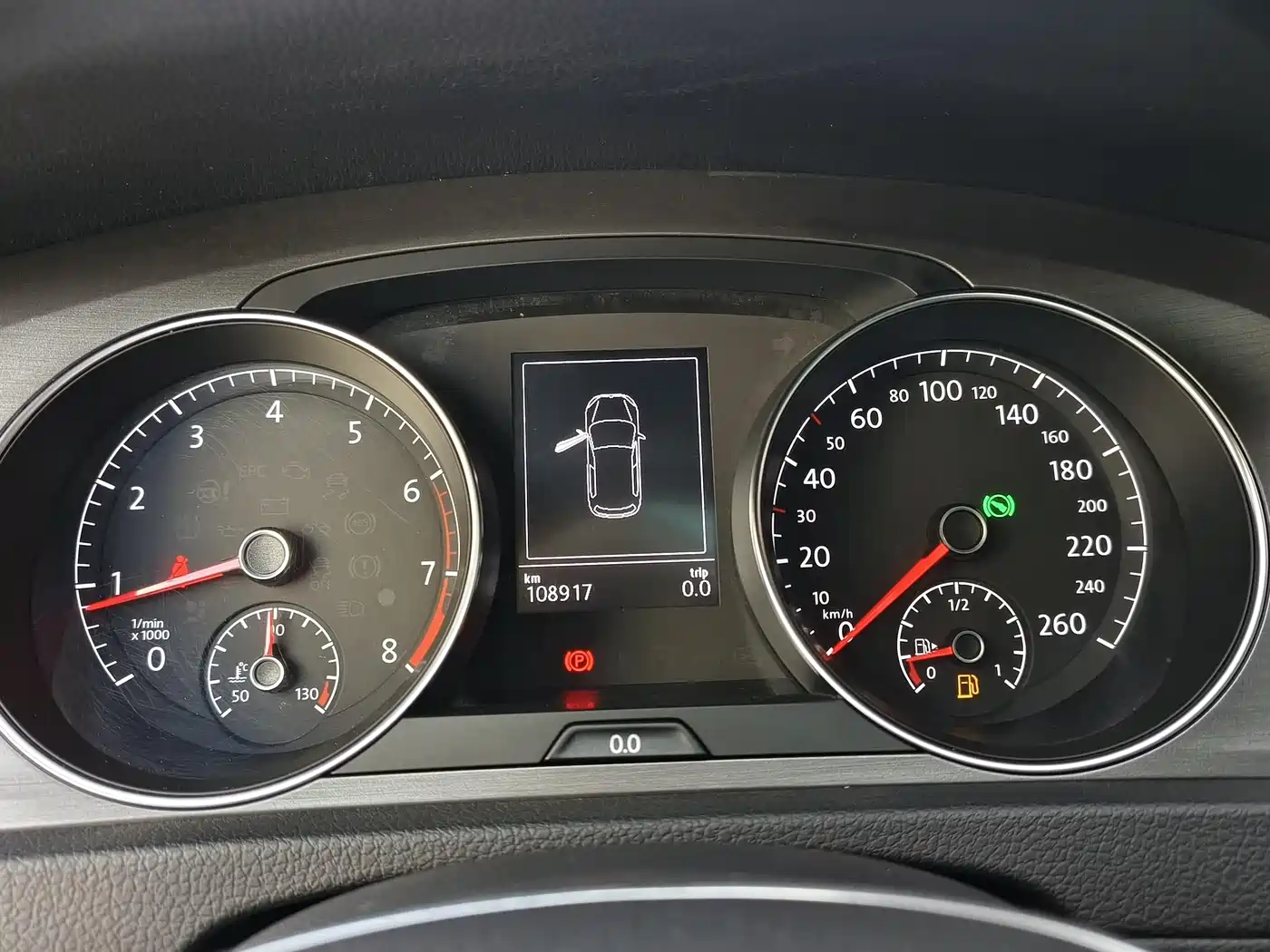 Volkswagen Golf 2016 230TSI Automatic Comfort фото 9