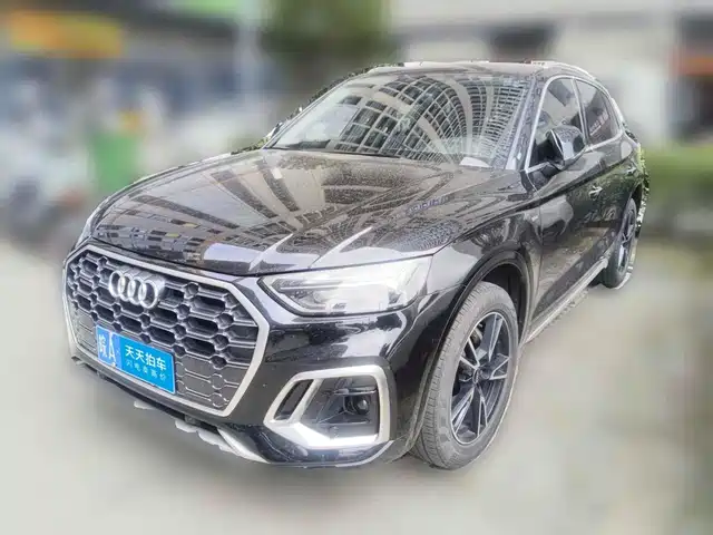 Audi Q5L 2023 40T Fashion Dynamic — фото 1
