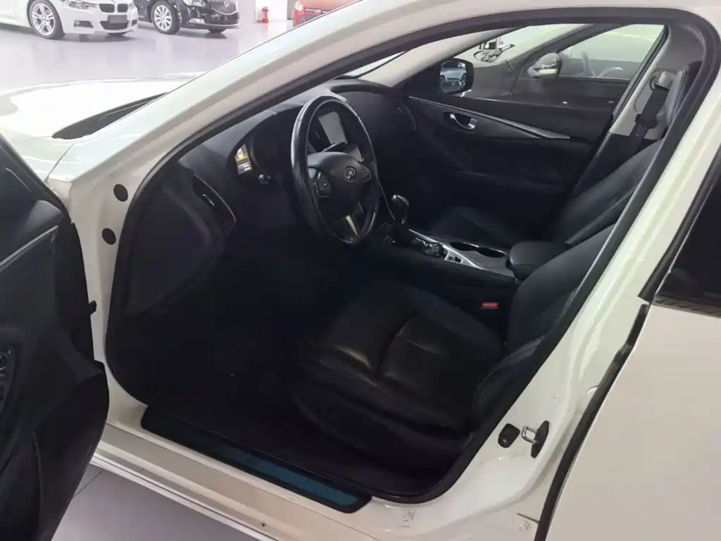 Infiniti Q50L 2017 2016 Model 2.0T Joy Edition