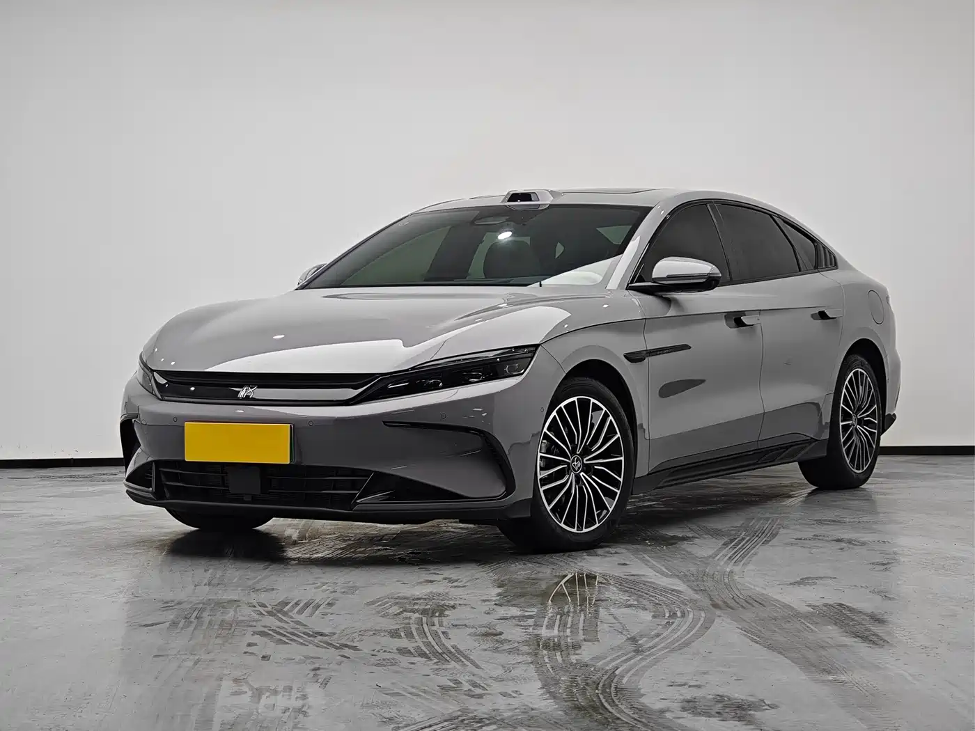 BYD Han 2025 DM-i Smart Driving Edition 125KM LiDAR Flagship