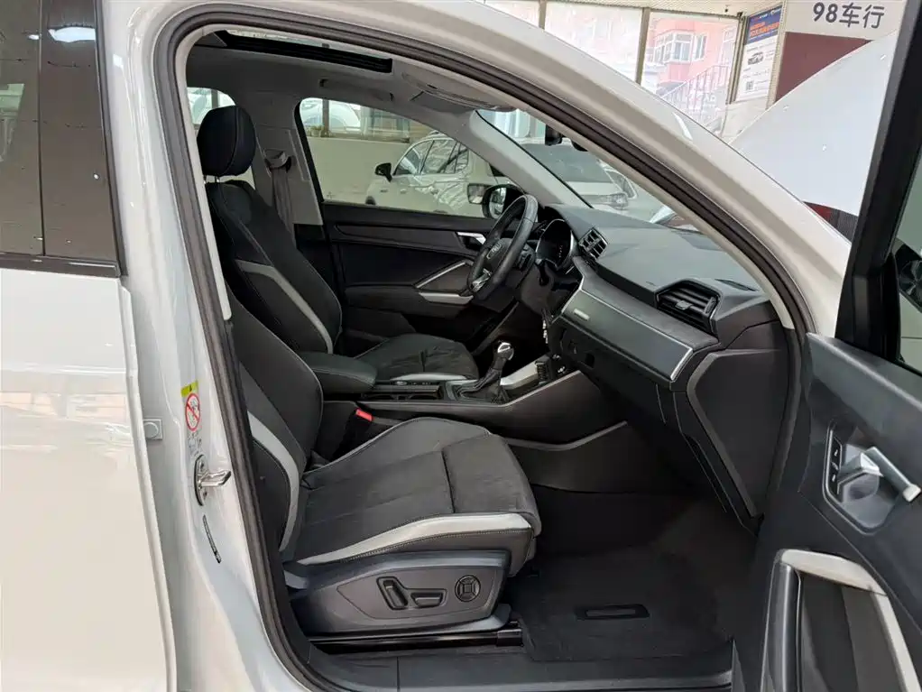 Audi Q3 2023 35 TFSI Fashion Dynamic (1.4T) фото 21