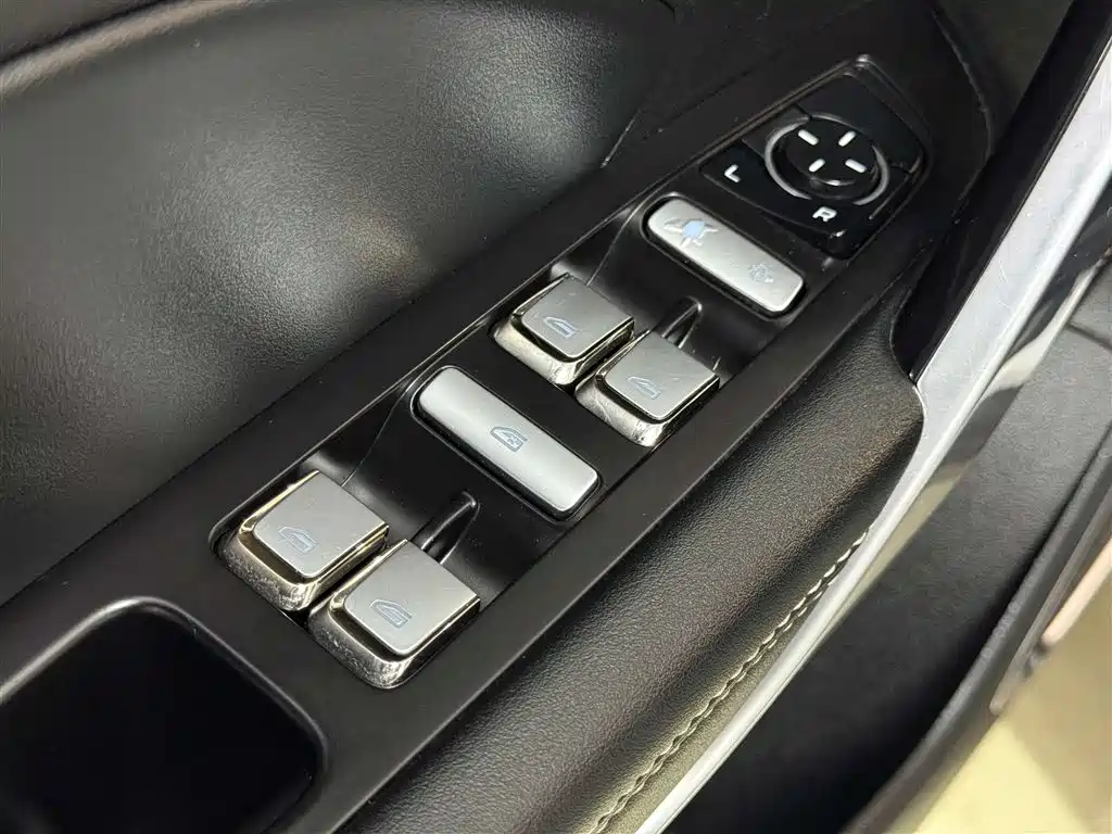 GEELY AUTOMOBILE BOYUE