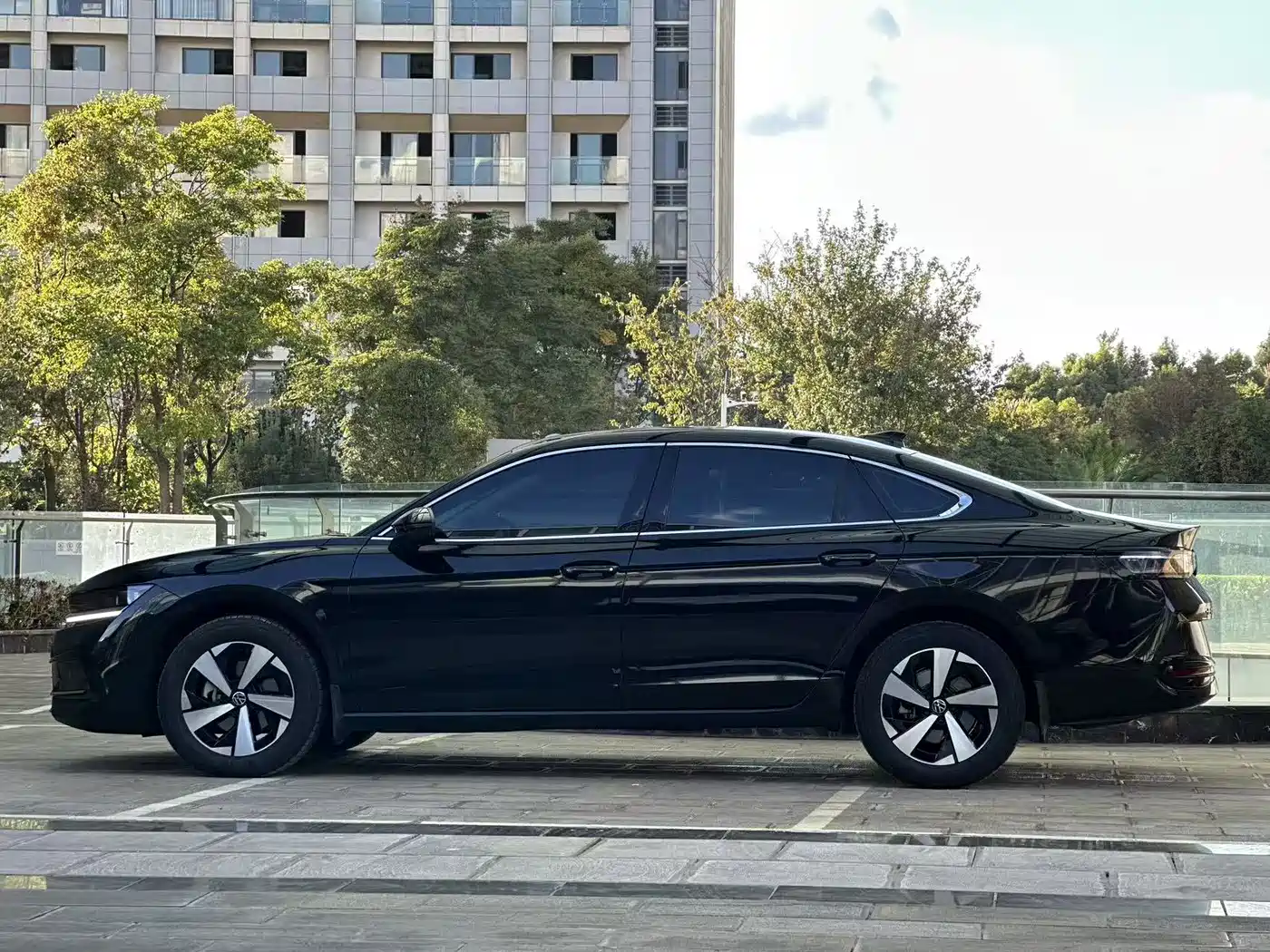 Volkswagen Magotan 2026 2026  300TSI Premium Edition Eye-catcher