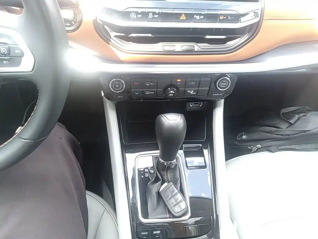 Jeep Compass 2022 2021 220T Automatic Leading Edition