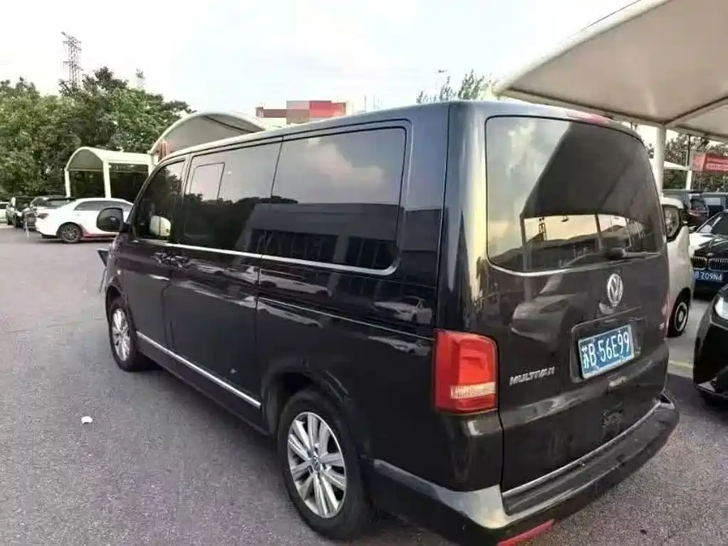 Volkswagen Multivan 2016 2012 2.0TSI 2WD Luxury Edition