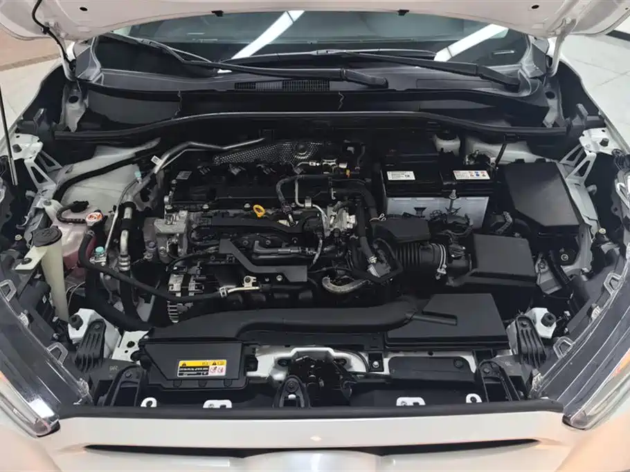 Toyota Frontlander 2022 2.0L CVT Leading Edition фото 10