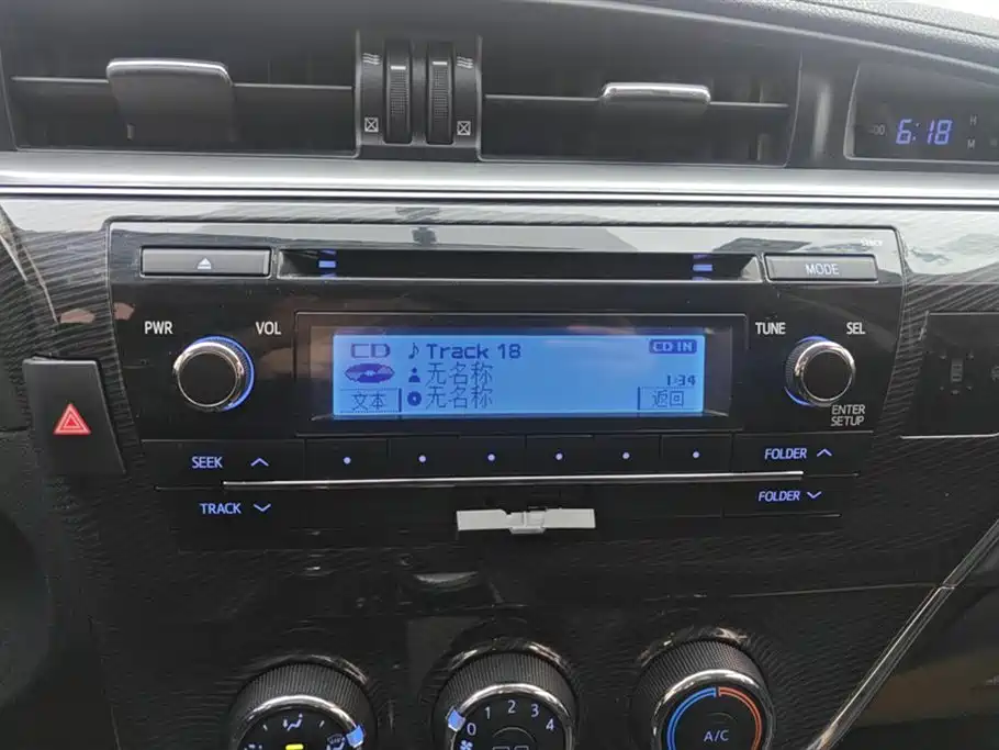 Toyota Corolla 2014 1.6L CVT GL-i Leather Edition фото 13