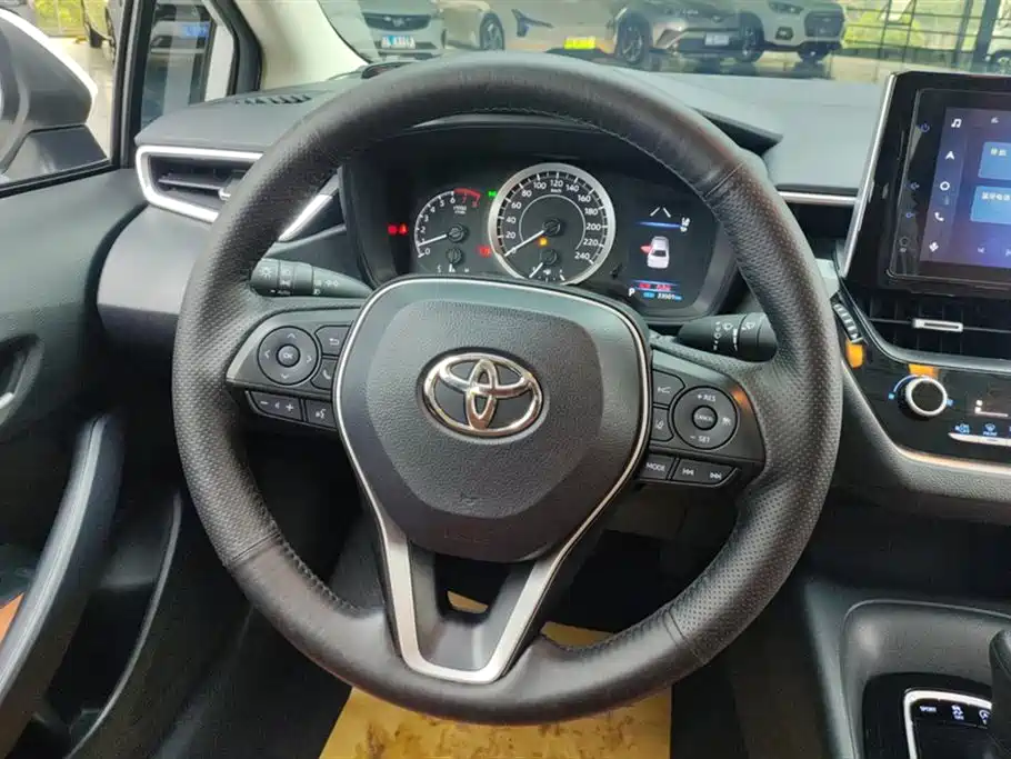 Toyota Corolla 2021 1.2T S-CVT Elite PLUS Edition фото 15