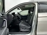Фото 11 - Volkswagen Tiguan L