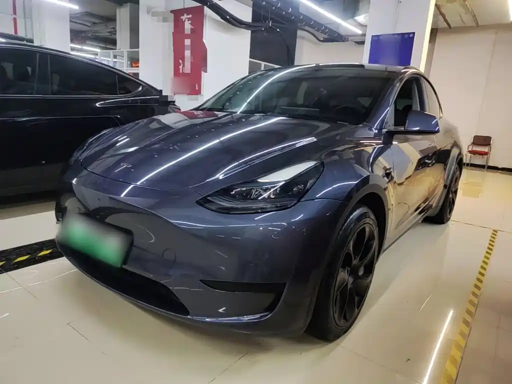 Tesla Model Y 2022
