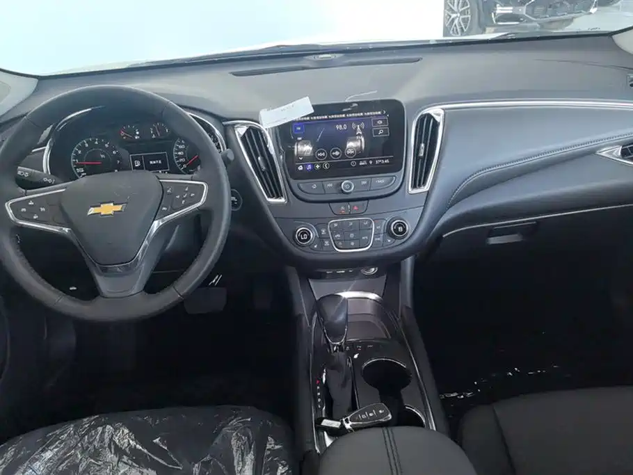 Chevrolet Malibu XL 2023 1.5T RS Edition фото 12