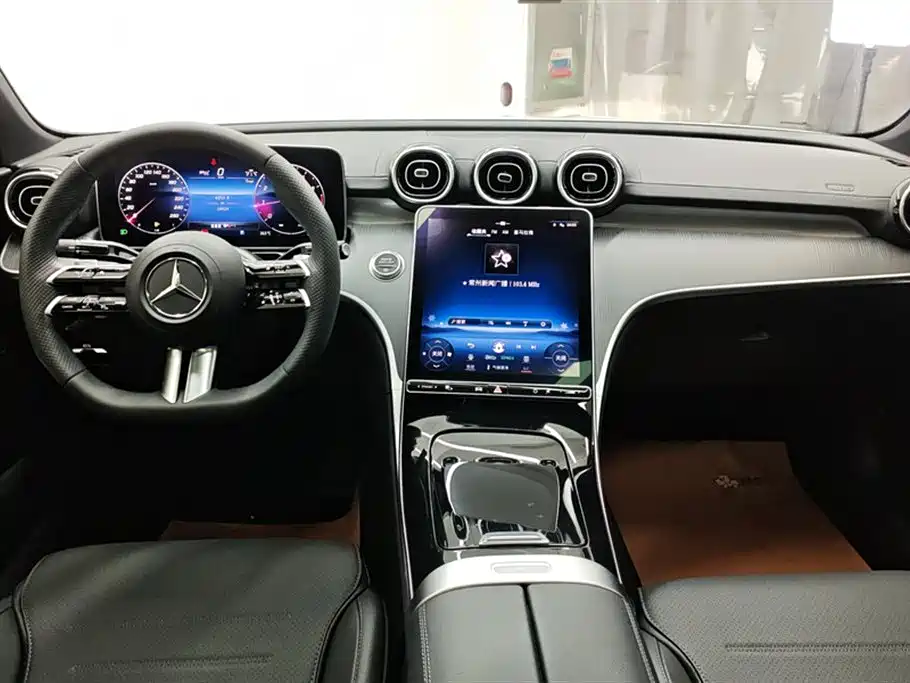 Mercedes-Benz C-Class 2023 Facelift C 200 L Sport Edition фото 12