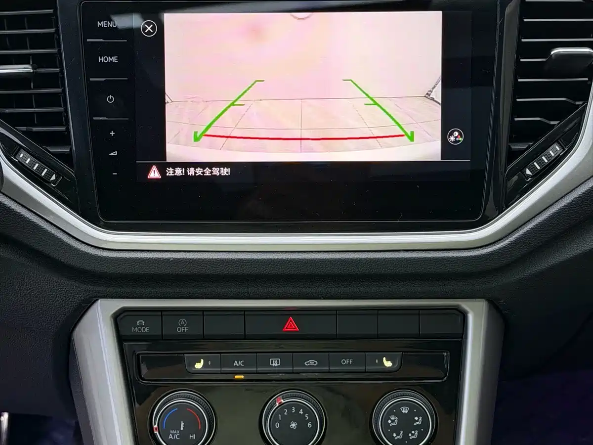 Volkswagen T-Roc, миниатюра 18