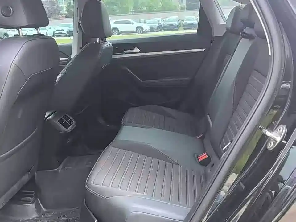 Volkswagen Lavida, миниатюра 4