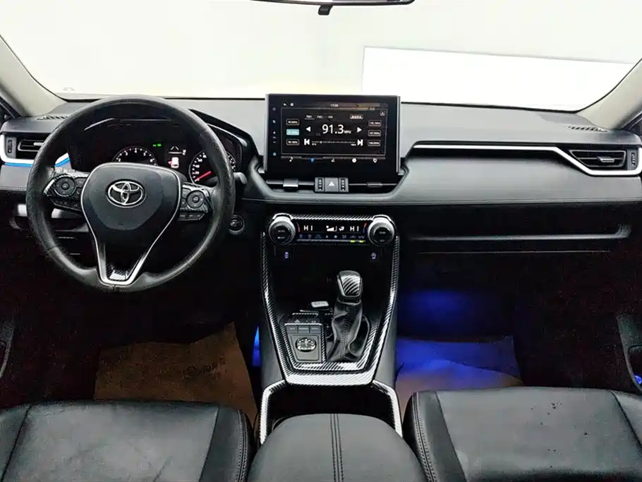 Toyota Wildlander 2022 2.0L CVT FWD Luxury PLUS Edition фото 12