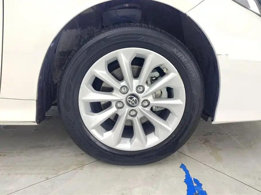 Toyota Corolla 2021 1.2T S-CVT Elite PLUS Edition фото 6