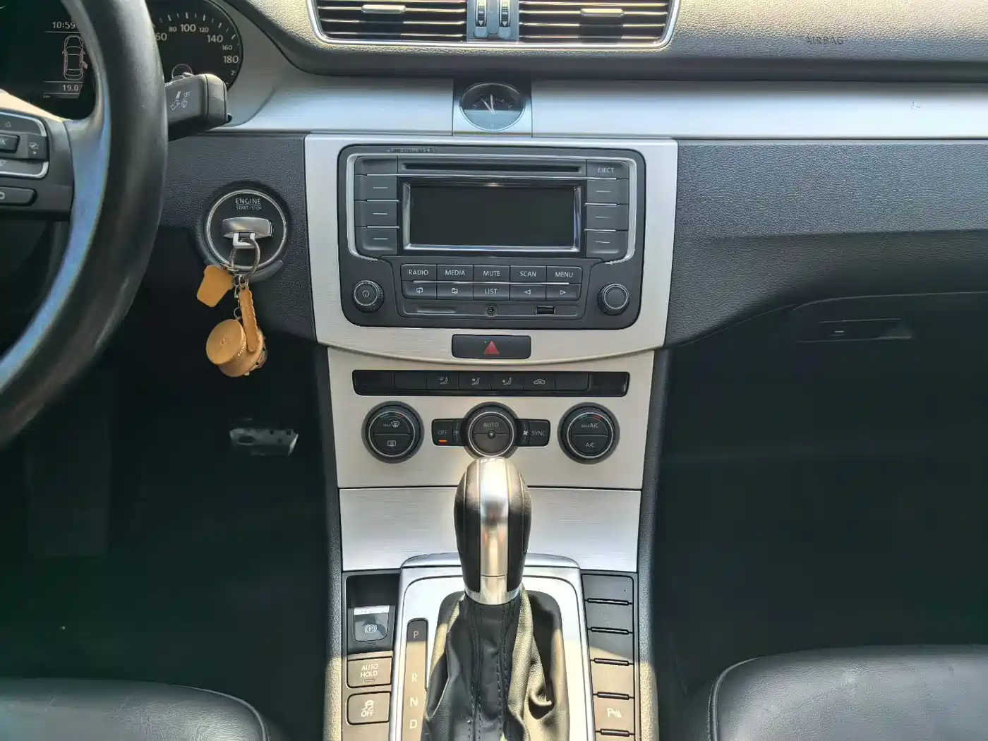 Volkswagen Magotan 2015 1.8TSI Leading фото 9