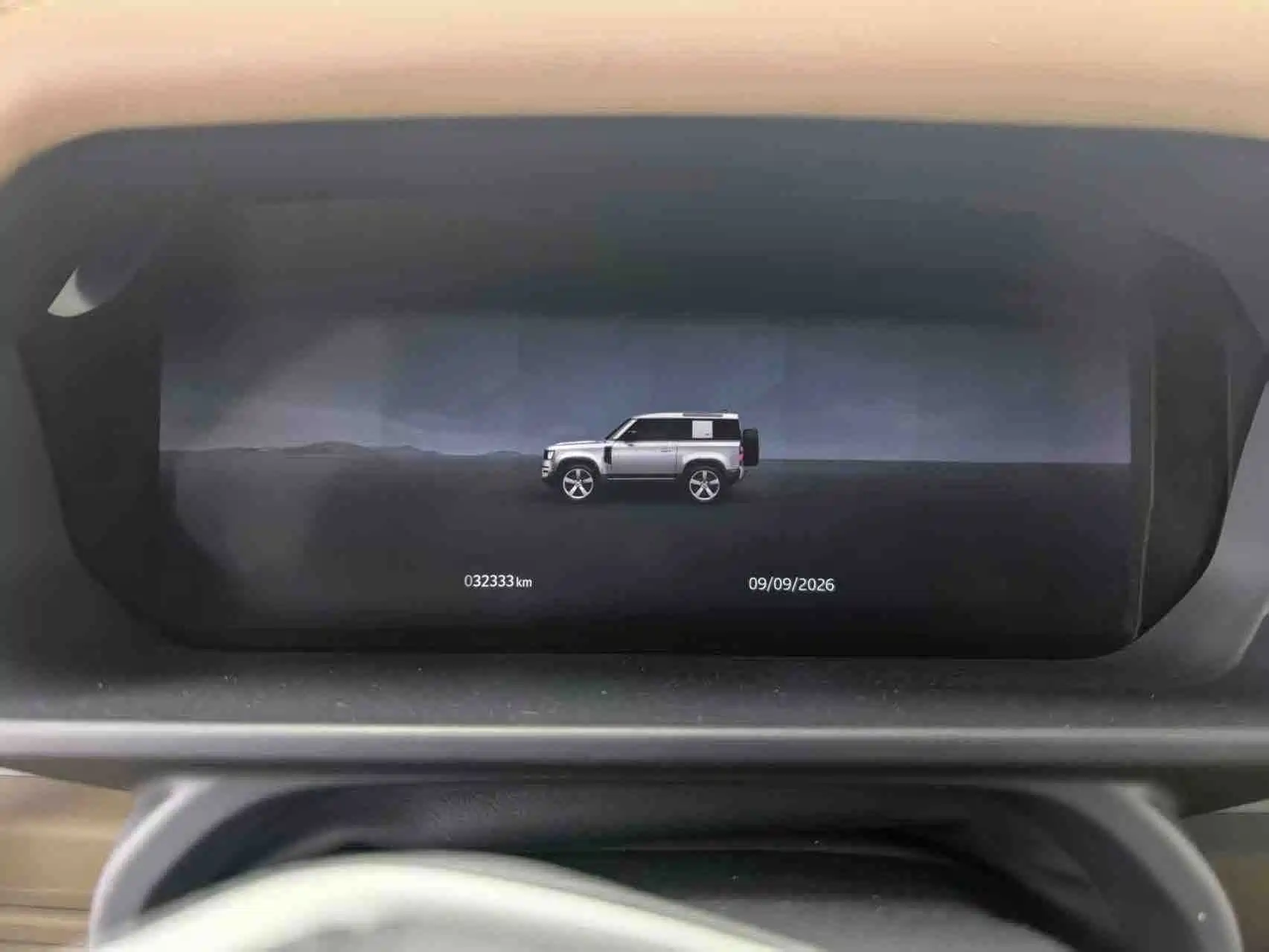 Photo 5 - Land Rover Defender