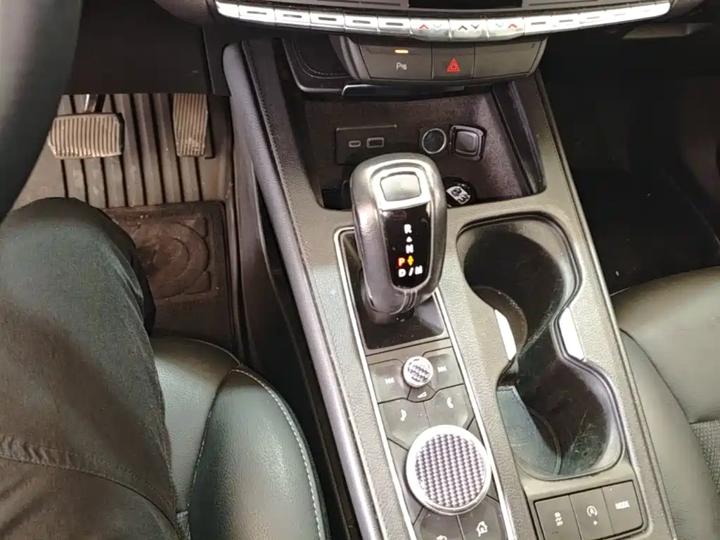 Cadillac XT4 2019 2018 Model 28T 2WD Technology