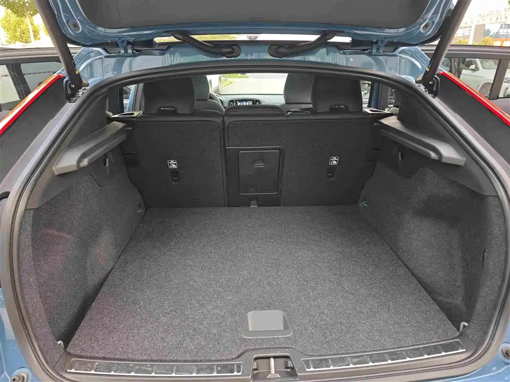 Volvo C40 2023 2022 Long Range Edition PRO