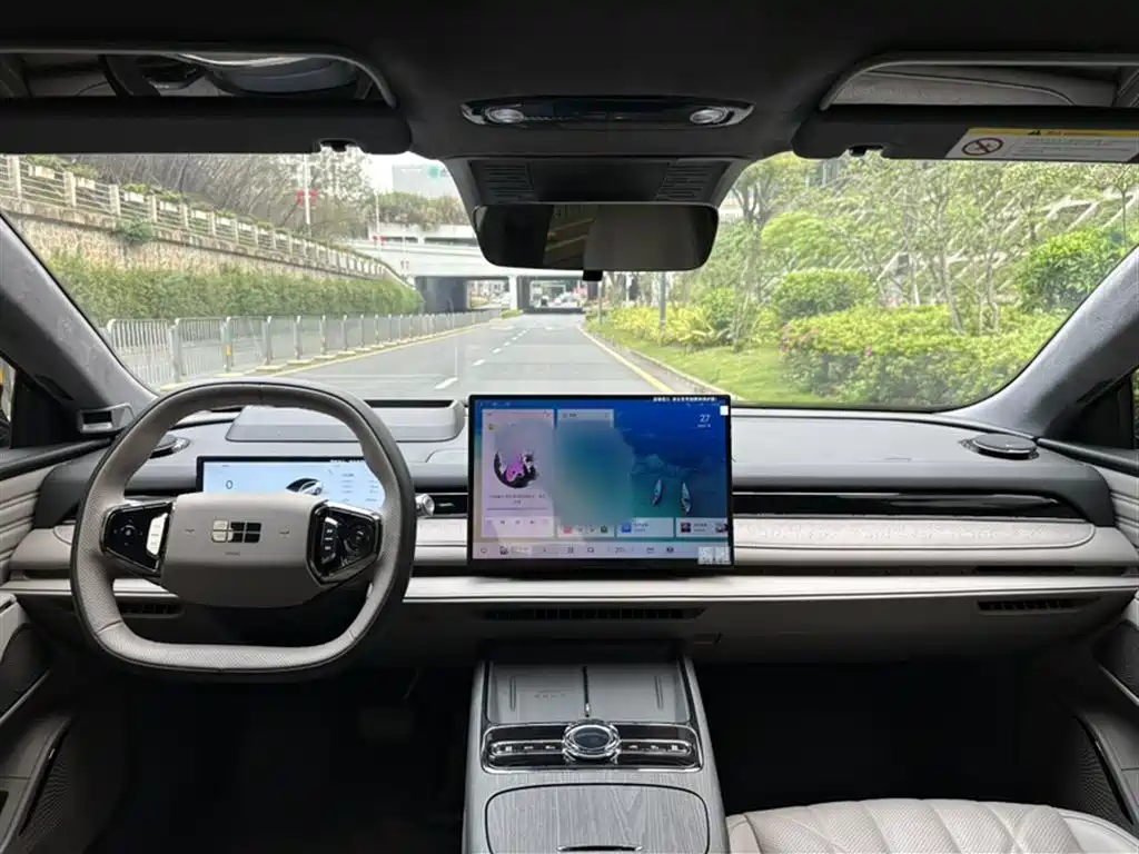 Geely Galaxy Galaxy Xingyao 8 2025 130km EM-P Starship Edition фото 24