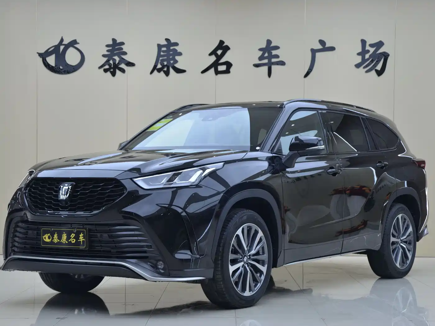 TOYOTA CROWN LUFANG