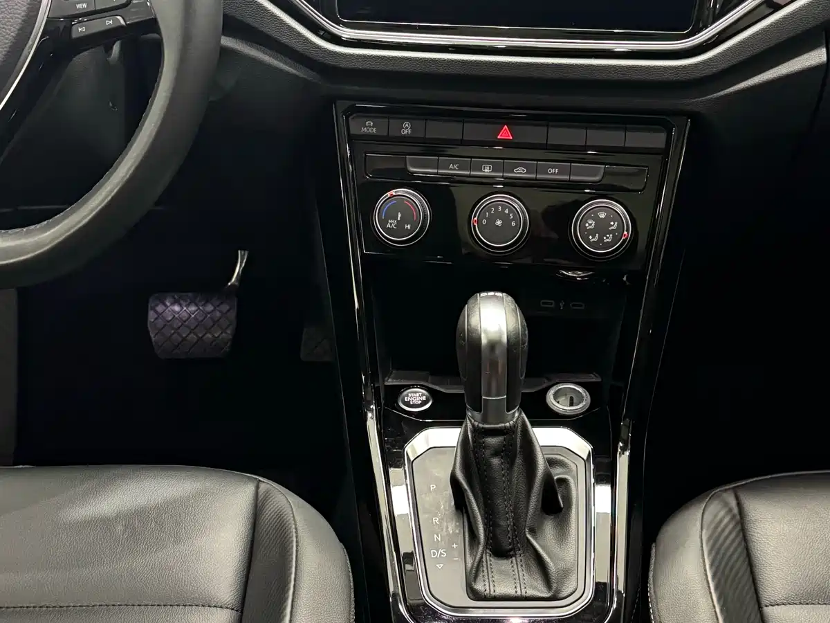 Volkswagen T-ROC 2021 280TSI DSG 2WD Comfort Connected фото 6