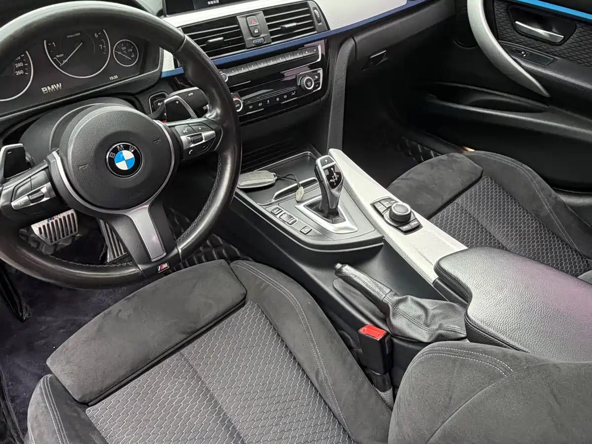 BMW 3 Series 2018 320i M Sport Package фото 7