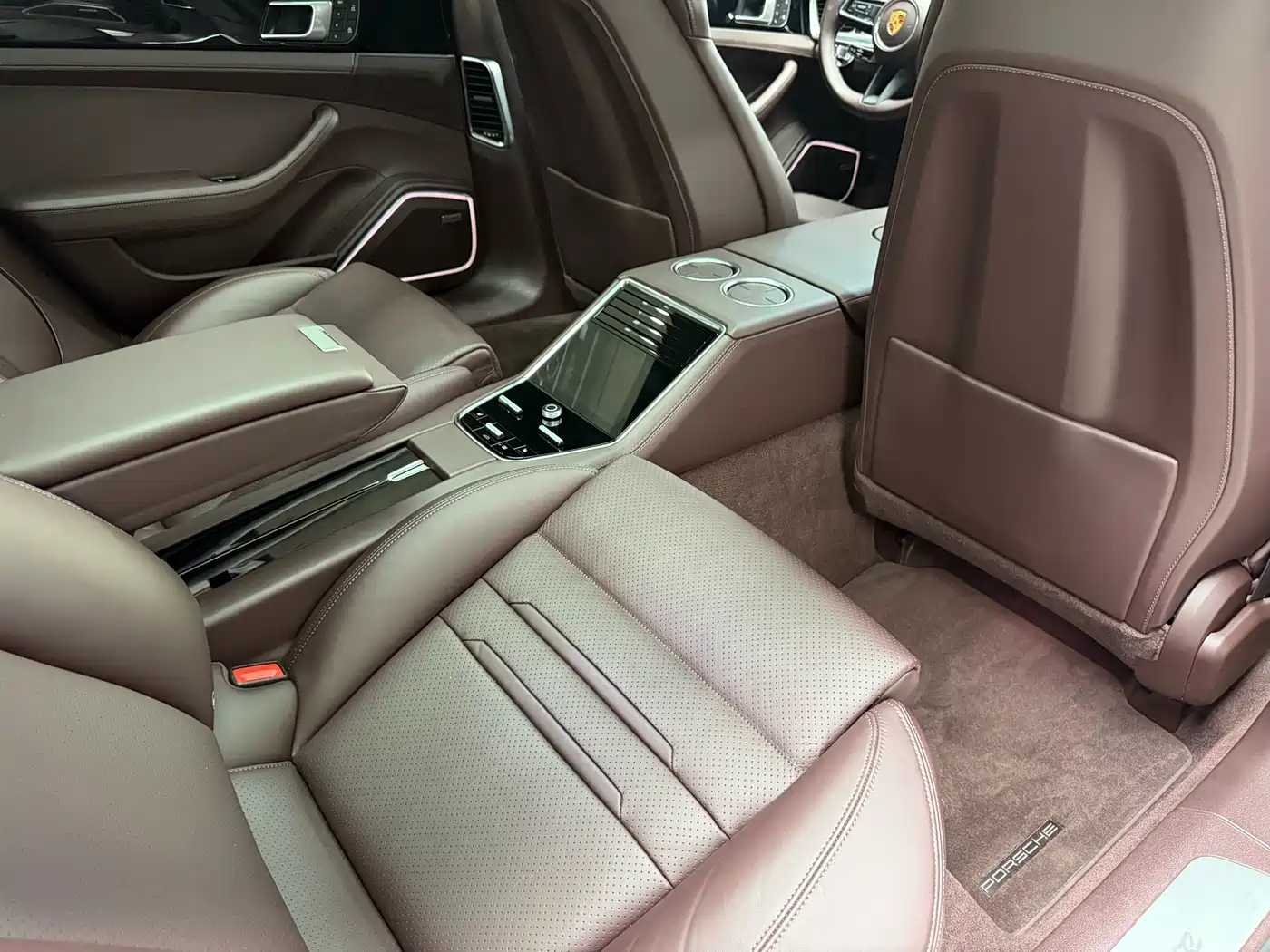 Porsche Panamera 2022 Panamera 4 Executive Long Wheelbase 2.9T фото 39