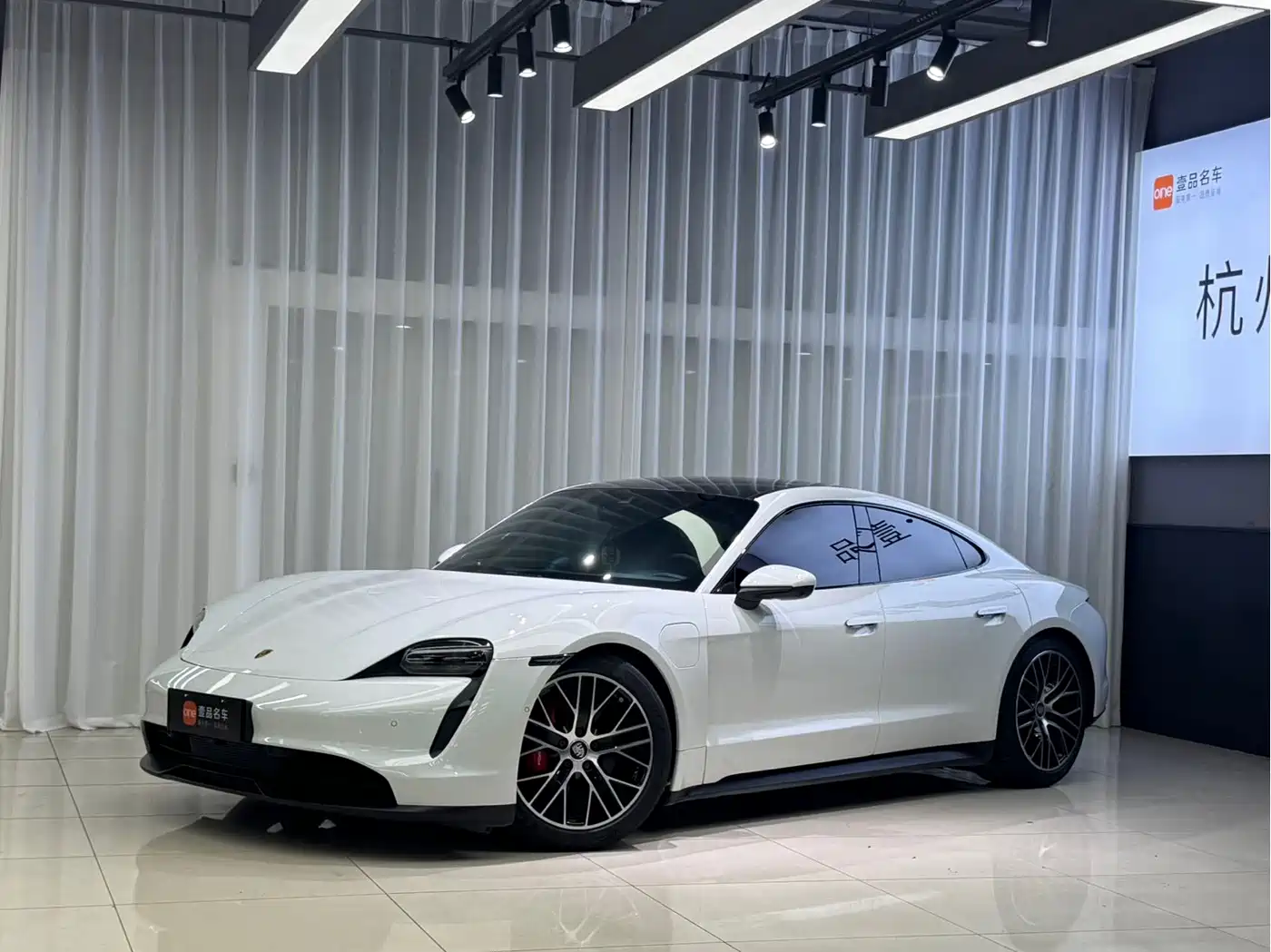 Porsche Taycan 2020 2019 Taycan 4S